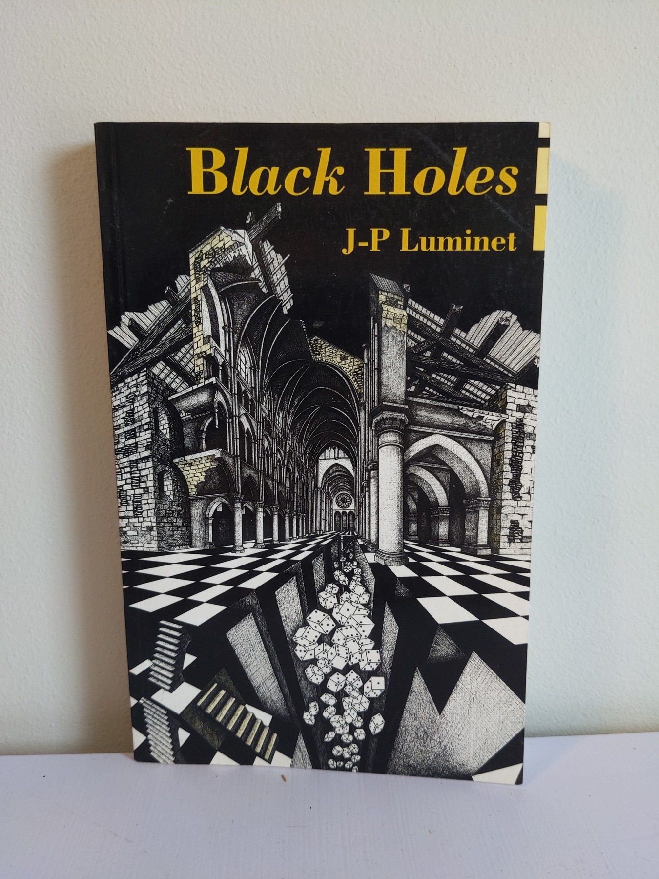 Cover image for Black Holes