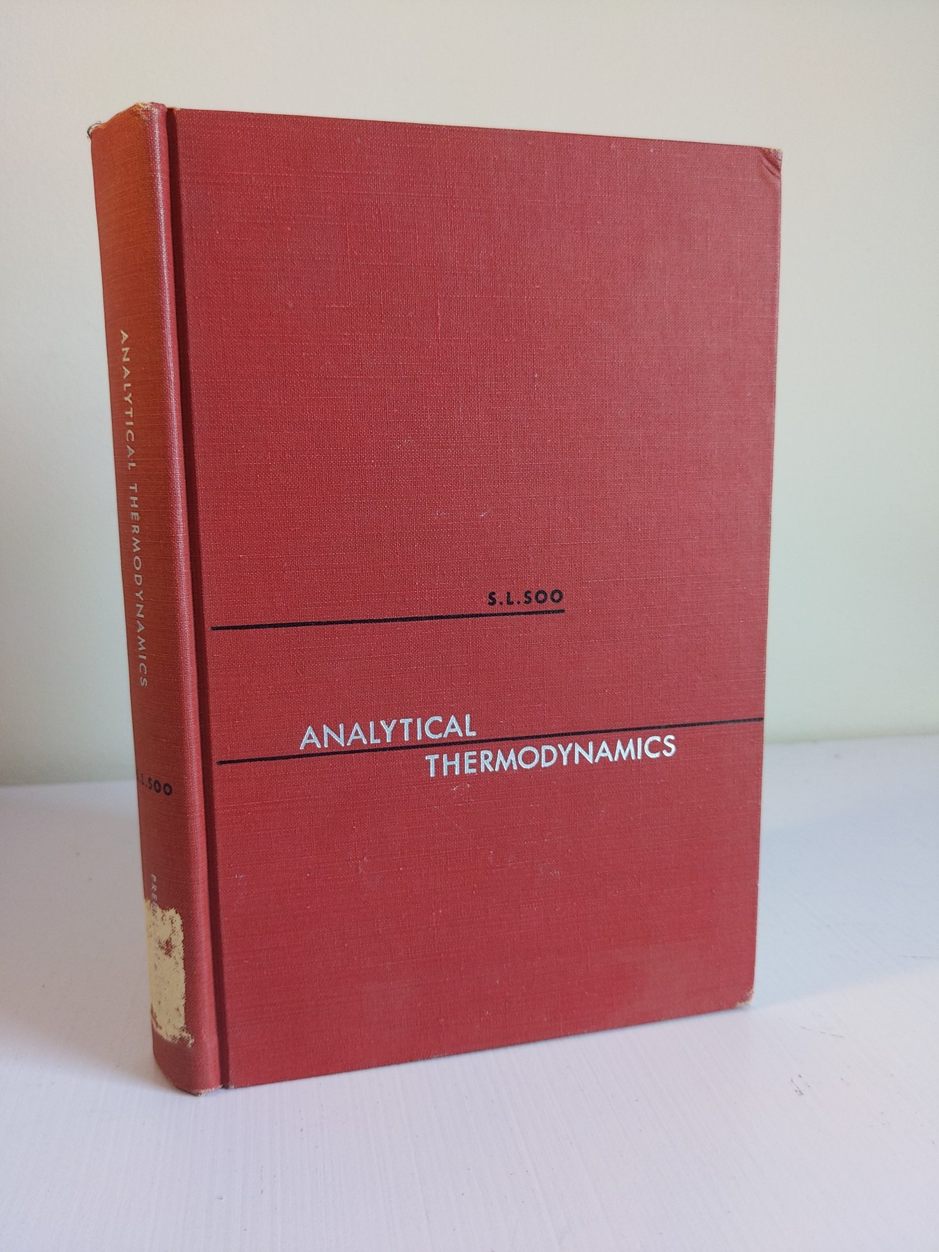 Cover image for Analytical Thermodynamics