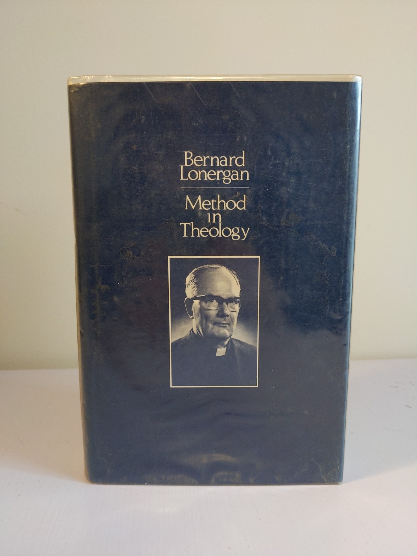 Cover image for Method in Theology