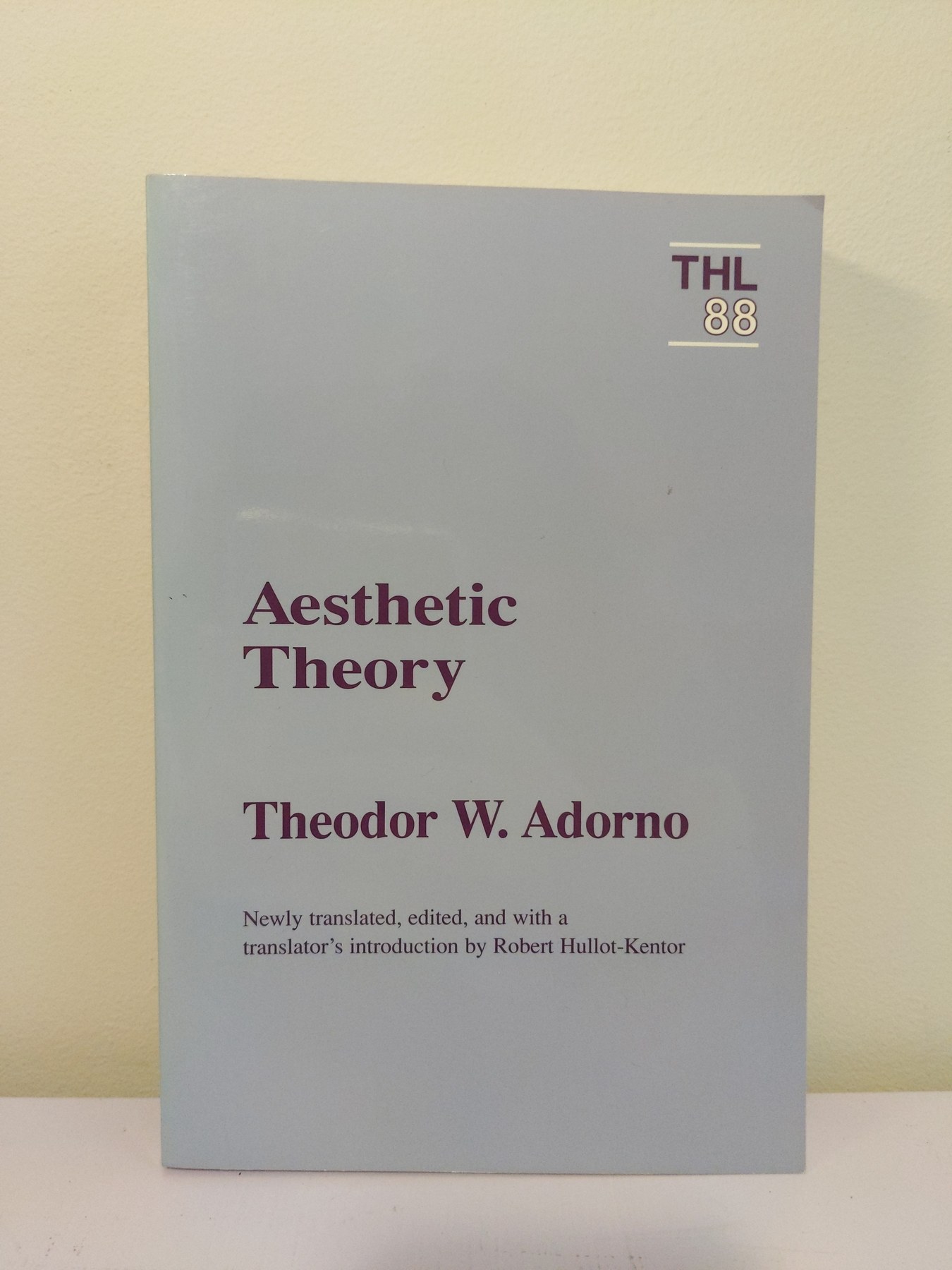 Cover image for Aesthetic Theory (Theory & History of Literature)