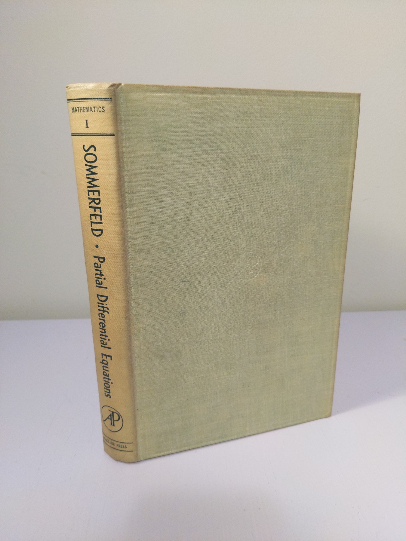 Cover image for Partial Differential Equations in Physics (Lectures on Theoretical Physics Volume VI)